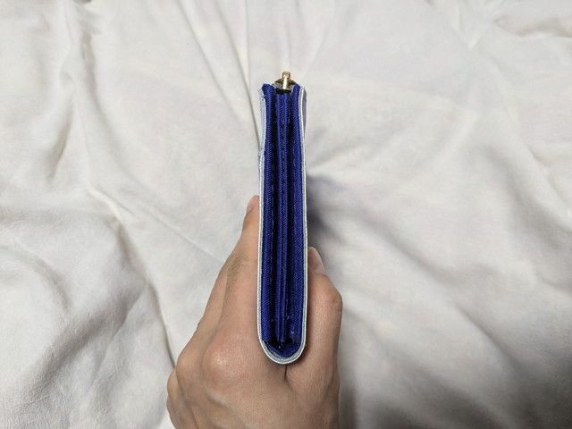 moz 整理上手な牛革長財布