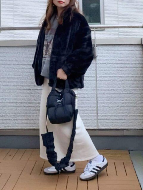 黒アウターコーデ5