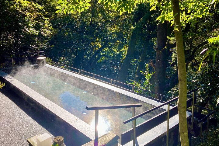 箱根湯本駅から３分♪ 森に溶け込む里山温泉と囲炉裏料理でのんびり小旅行気分「箱根湯寮」