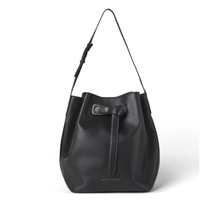 バッグ 本体H40cm ¥563,200／BRUNELLO CUCINELLI