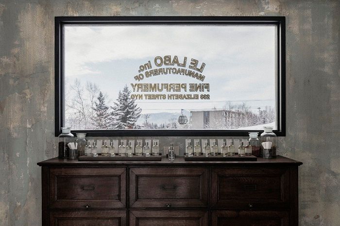 北海道・ニセコに《Le Labo》の移動式のポップアップトラック「ル ラボ オン ウィールズ」が限定オープン！雪景色を眺めながらお気に入りの香りを探して