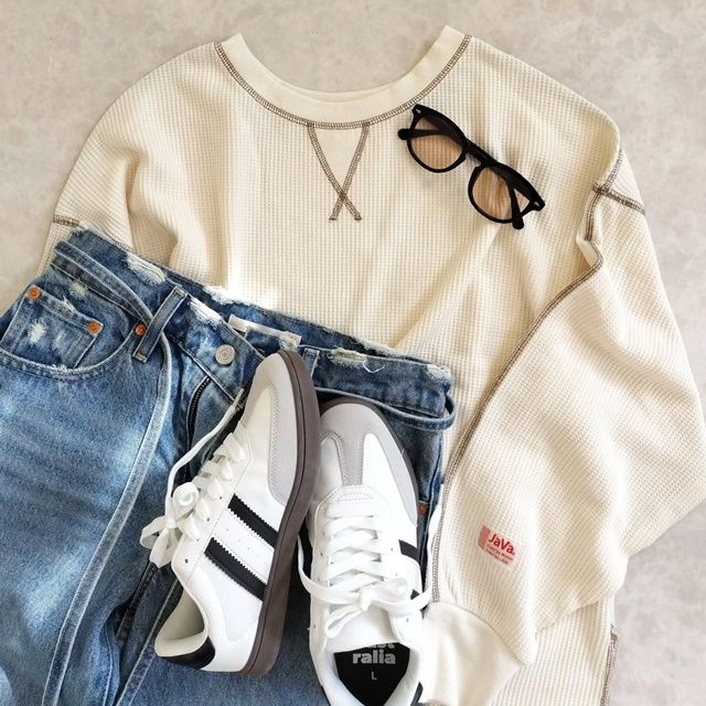 しまむら「2ラインローカットスニーカー」