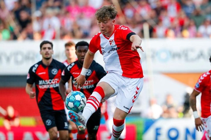 元オランダ代表がインドネシア代表入り間近か！？プレミア通算80試合出場の実力者が帰化と現地メディア報道