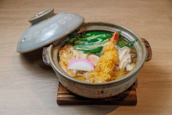 京都七条の路地裏で、かつお節専門店が手がける京カレーうどんを♪ 「京カレーうどん ECHIGOYA」