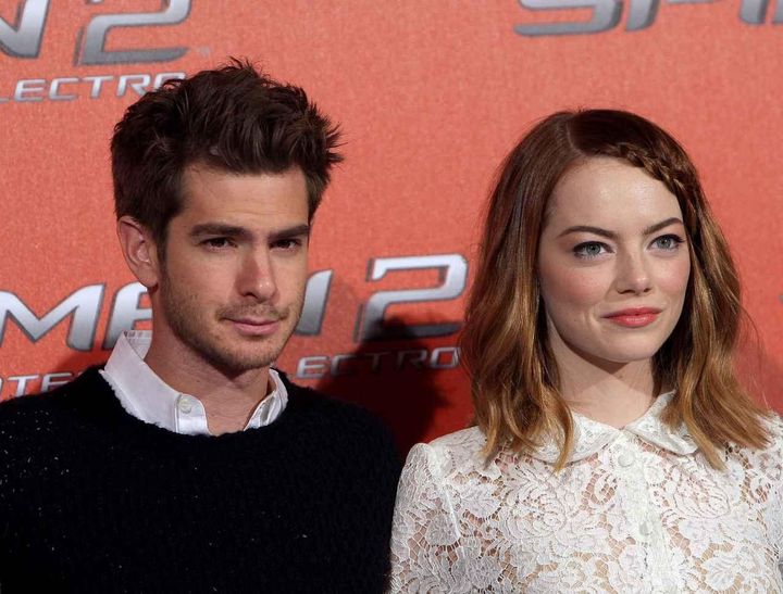 画像: ゴールデン・グローブ賞授賞式でアンドリューとエマが再会