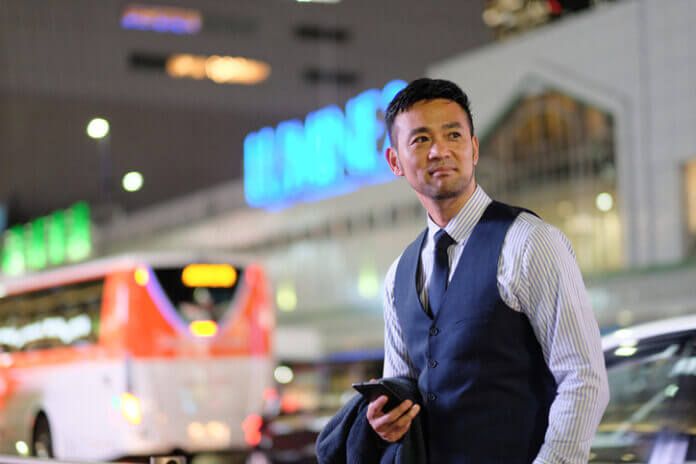 何が違うの？40代でモテまくる男性の特徴5選