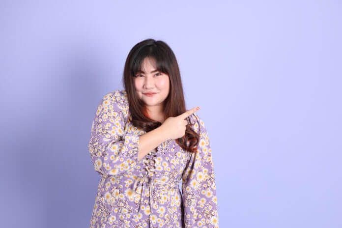 あなたの行動は痛いと思われているかも!? 痛い40代女性の行動2選