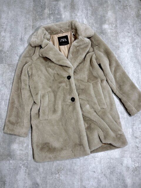 ZARA フェイクファーコート