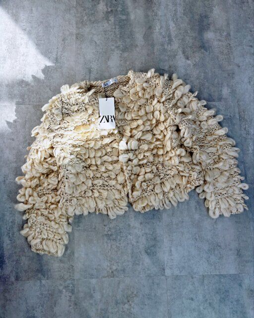 ZARA テクスチャーニットカーディガン