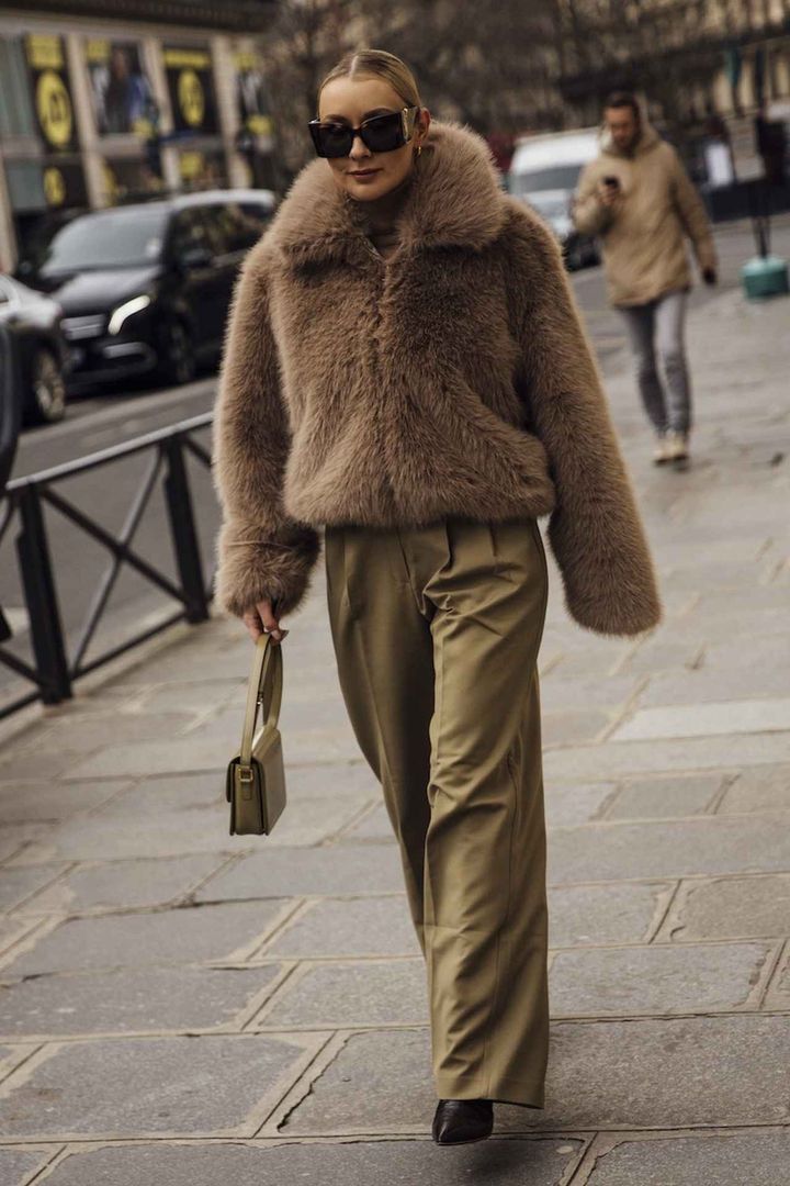 画像: ファーコートもショート丈なら扱いやすい