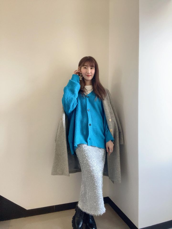 画像: ざっくりカーディガンと