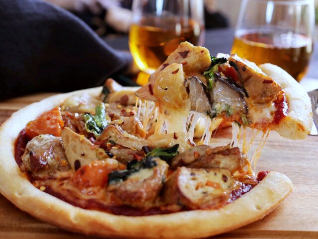 ごろごろ煮物のアレンジピザ