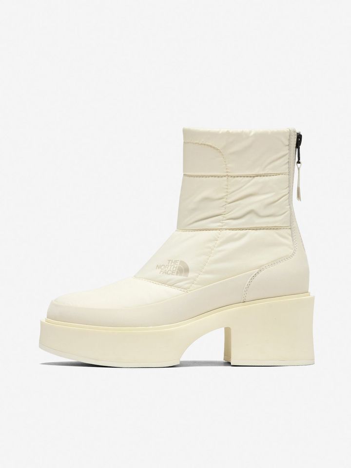 シューズ ヒール6.5cm ¥24,970／THE NORTH FACE