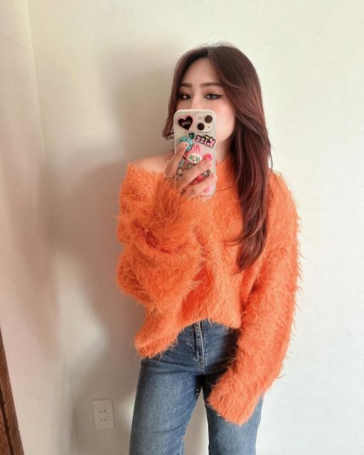 TT＊KOR＊キモウニットを着たコーデ