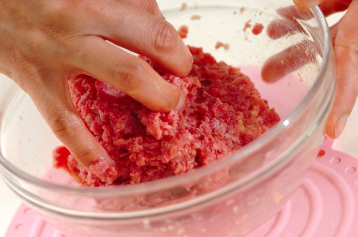 ネギ巻きメンチカツの下準備2