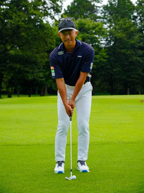 スピンを効かせたアプローチは“ハンドレート”の構えが重要！