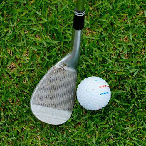 スピンを効かせたアプローチは“ハンドレート”の構えが重要！