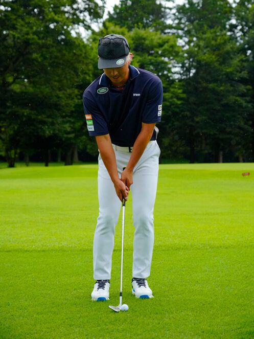 スピンを効かせたアプローチは“ハンドレート”の構えが重要！