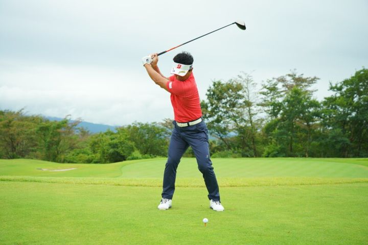どこを意識するとパワーが溜まる？飛距離アップのコツを宮本勝昌プロが解説