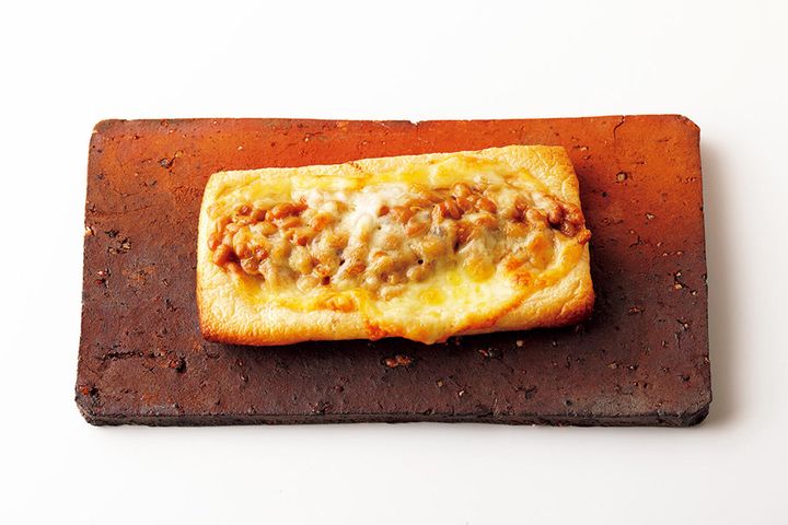 油揚げの納豆チーズ焼き