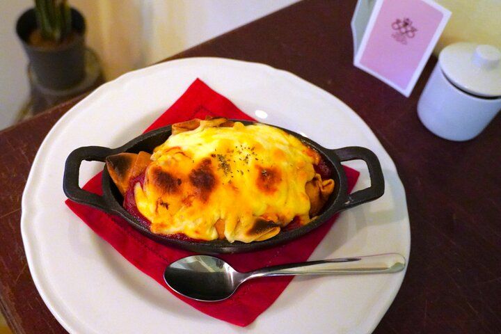 温もりの灯りに誘われる♪ほっとくつろぐ都心の隠れ家カフェ「トロワバグヴェール」