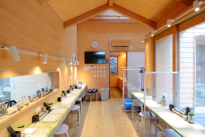 草津温泉の新しい立ち寄りスポット「裏草津地蔵」エリアをぶらりさんぽ