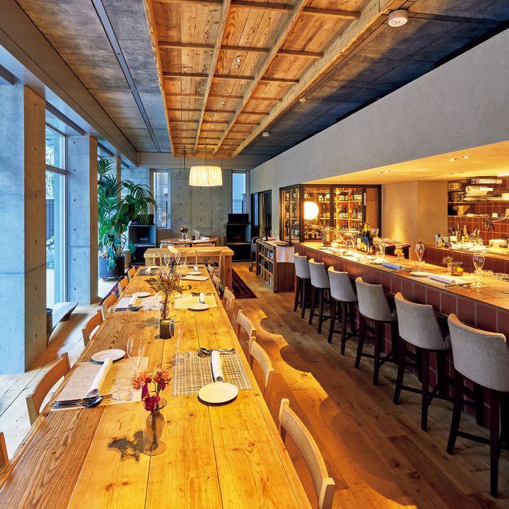 AVIS de VIN FORTの店内