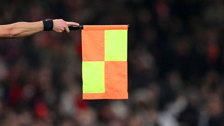 ボランティアの少年副審をぶん殴る衝撃映像…43歳の監督に「懲役24週間」が宣告