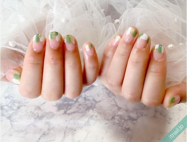 ネイルサロンResortが投稿したネイルデザイン [photoid:I0122379] via Itnail Design (745326)