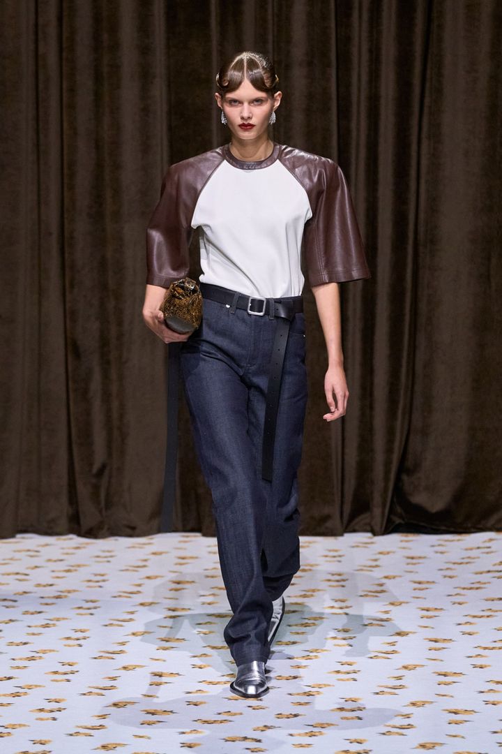 JIL SANDER 2025年春夏コレクションより