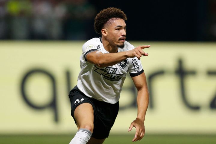 J1浦和レッズが元ブラジル代表の獲得失敗か…５大リーグ名門クラブのDF