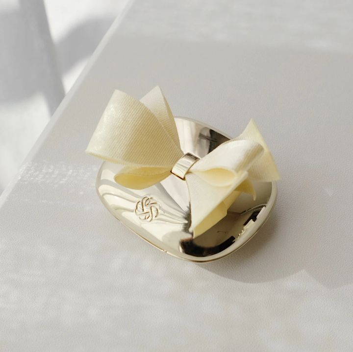 コスメデコルテ_新作コスメ2025_キモノ ミモザ ソリッドパフューム_パッケージ