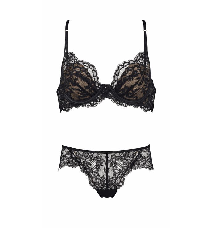 ブラ ¥18,700〜 ショーツ ¥8,800／YUE