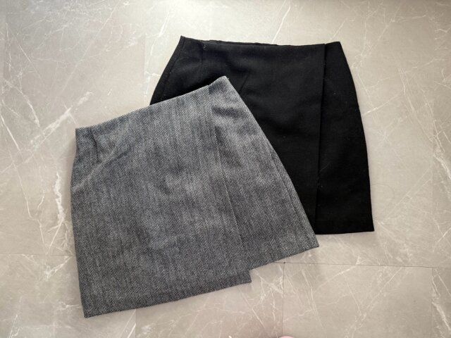 ユニクロ ツイードスコート ダークグレー ブラック