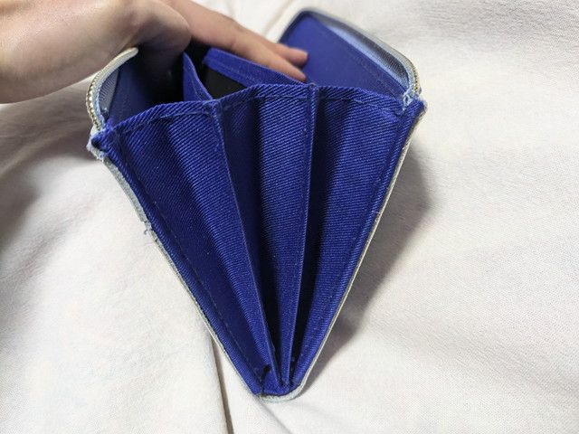 moz 整理上手な牛革長財布