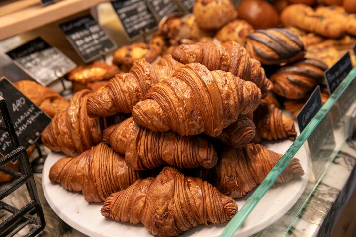 外国気分で朝食を♪ オープンサンドやオムレツが1日中楽しめる、五反田「SAISON bakery&coffee」