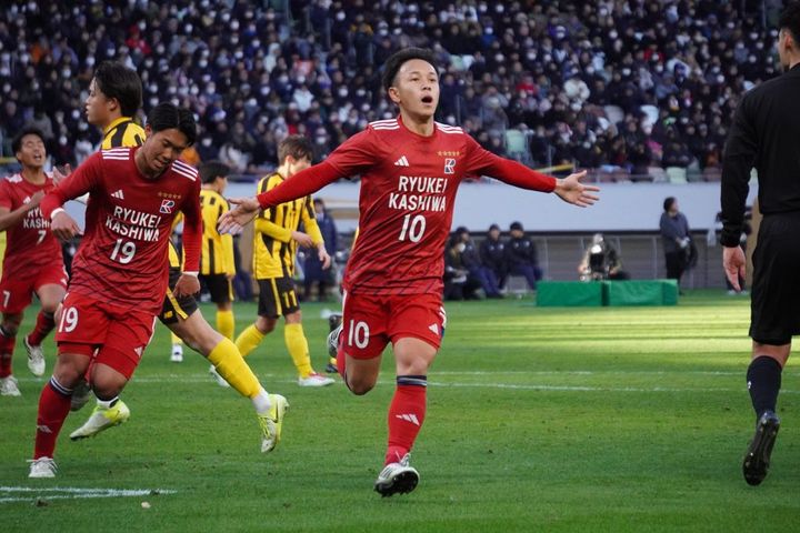 流経大柏高のFW松本果成は地元・前橋育英高に「借りを返す」ための決勝戦へ