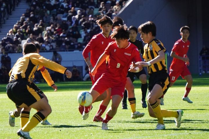 進路未定のストライカー、東福岡高FW伊波樹生は先制点奪取も悔しさにじませ「不完全燃焼」