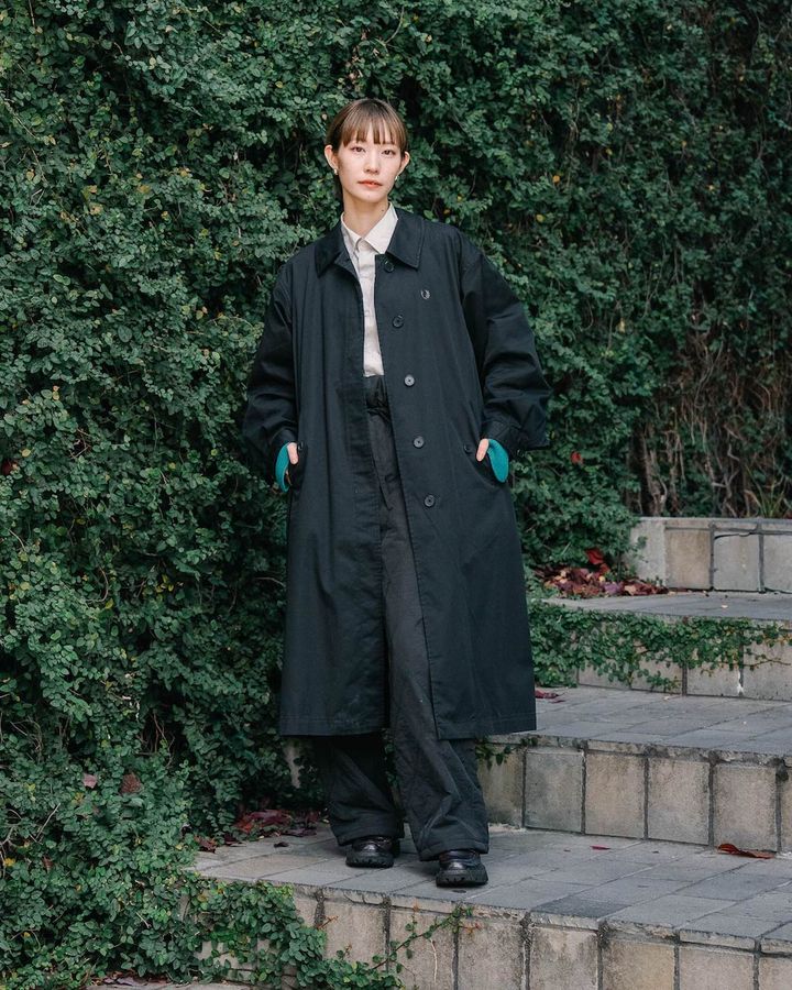 真冬の“オールブラック”スタイル5選。上級者の差し色使いにも注目【TOKYO SNAP】