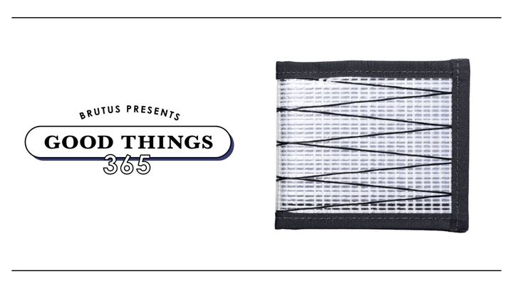 〈フローフォールド〉の財布