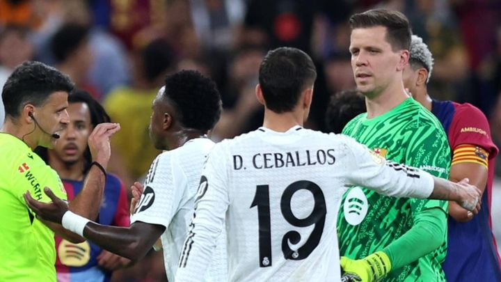 GK退場も世界的名門、最大のライバルを5-2で粉砕！なんと通算100個目のタイトル獲得