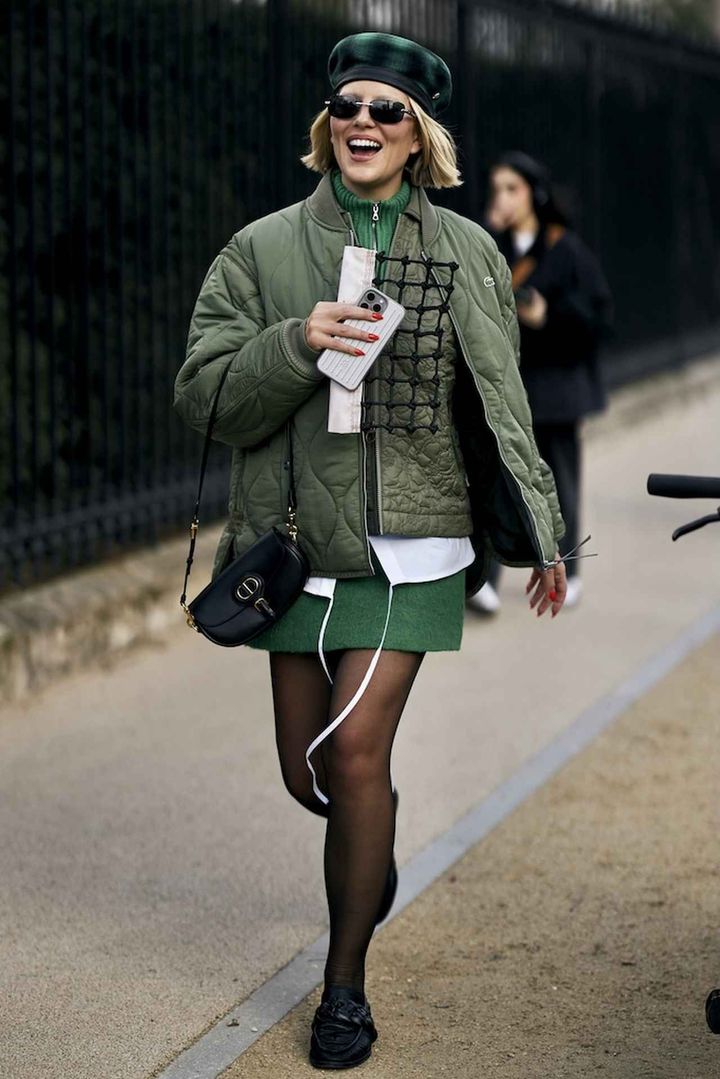 画像: 薄手のダウンジャケットをインナーに仕込む