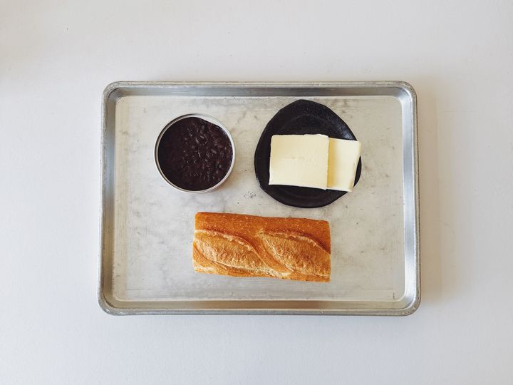 お正月に残った餡子で作る、あんバタバゲットサンドの作り方【パン好きなsumire.のバゲットサンドのレシピ vol.33 〜レシピで旅するヨーロッパ〜】