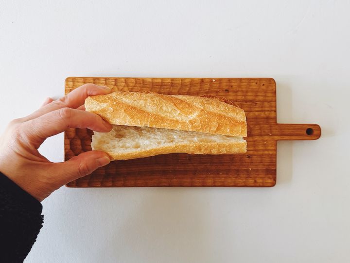 お正月に残った餡子で作る、あんバタバゲットサンドの作り方【パン好きなsumire.のバゲットサンドのレシピ vol.33 〜レシピで旅するヨーロッパ〜】
