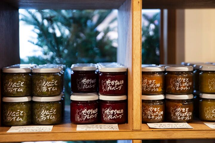 朝からオープン。東京・幡ヶ谷「Sunday Bake Shop」の粉のうまみが広がる素朴な焼き菓子とコーヒーを