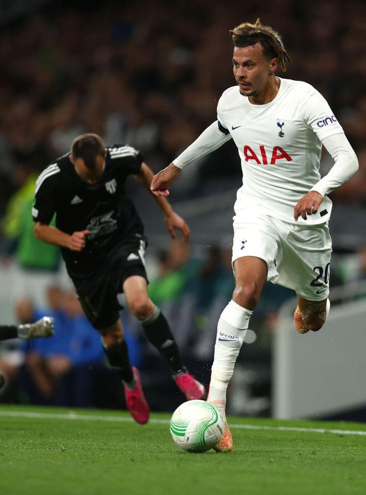 こんなはずじゃなかった…契約更新後に「調子が急落した」4名の有名選手たち