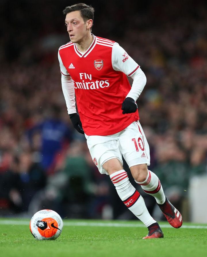 こんなはずじゃなかった…契約更新後に「調子が急落した」4名の有名選手たち