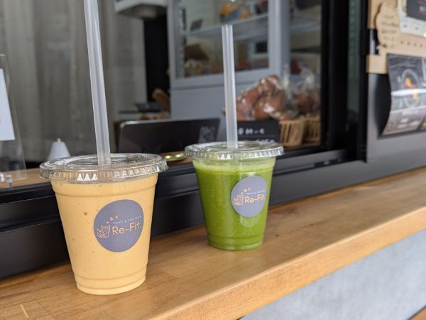 柿スムージーとグリーンスムージー