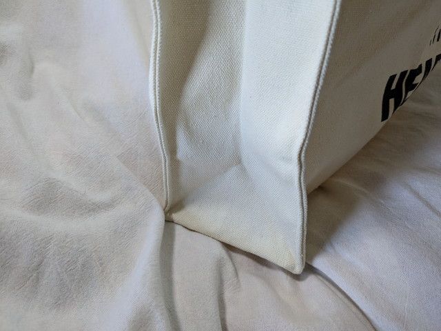 ヒステリックグラマーバッグのマチ