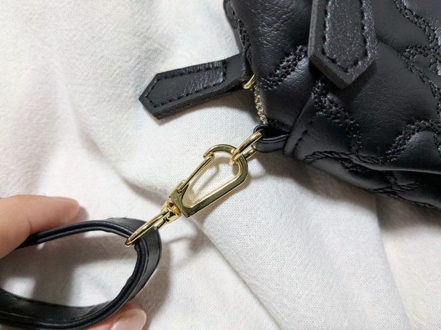 取外し可能ストラップ